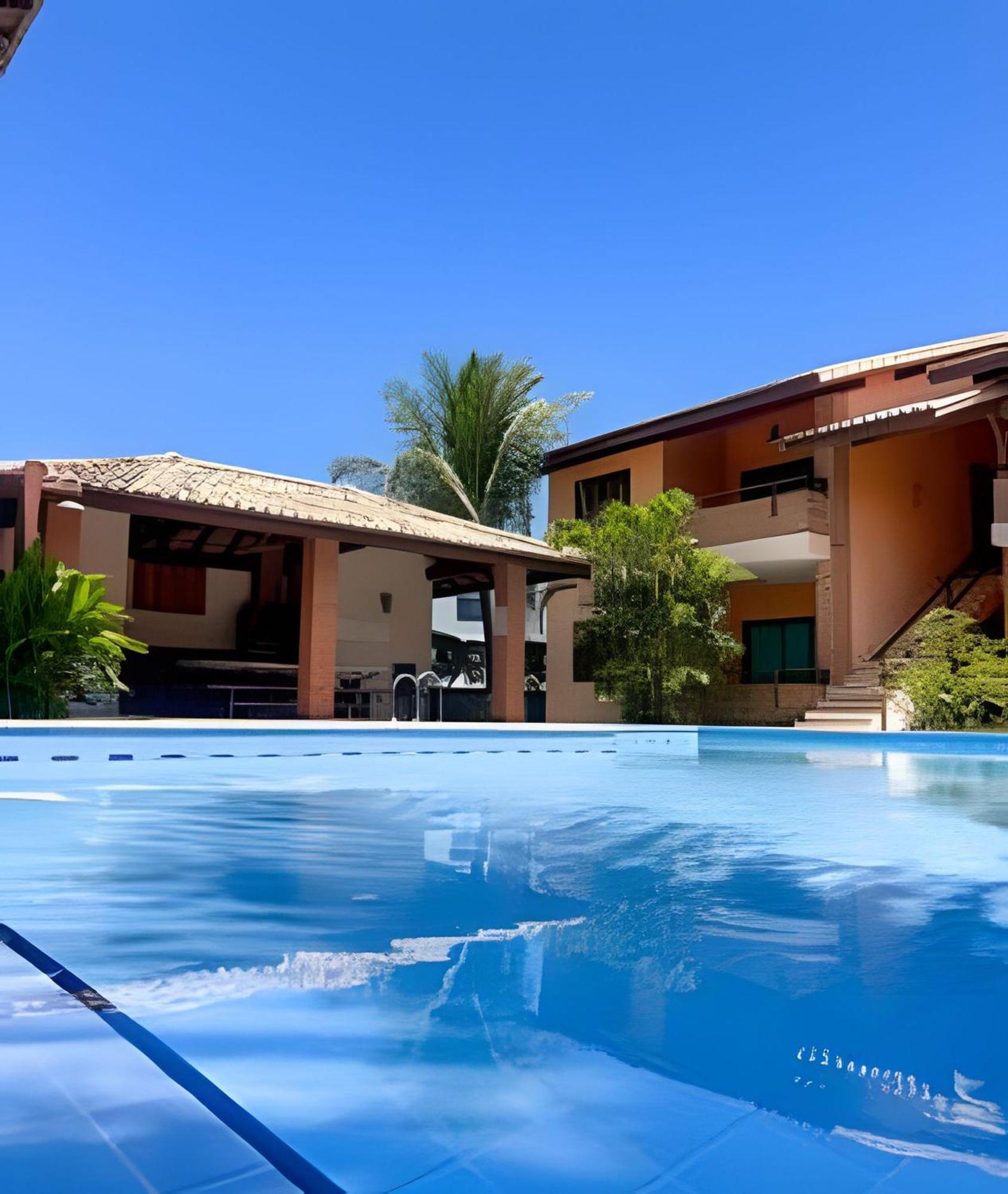 450m Da Taperapuan; 2 Suites; Piscina; Wifi 300 Mbs; 2 Pavimento; Churrasqueira; Estacionamento Gratuito 1 Carro. Holiday home *
