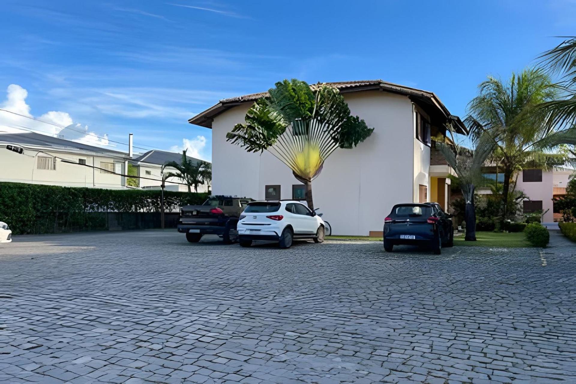 Holiday home 450m Da Taperapuan; 2 Suites; Piscina; Wifi 300 Mbs; 2 Pavimento; Churrasqueira; Estacionamento Gratuito 1 Carro. *