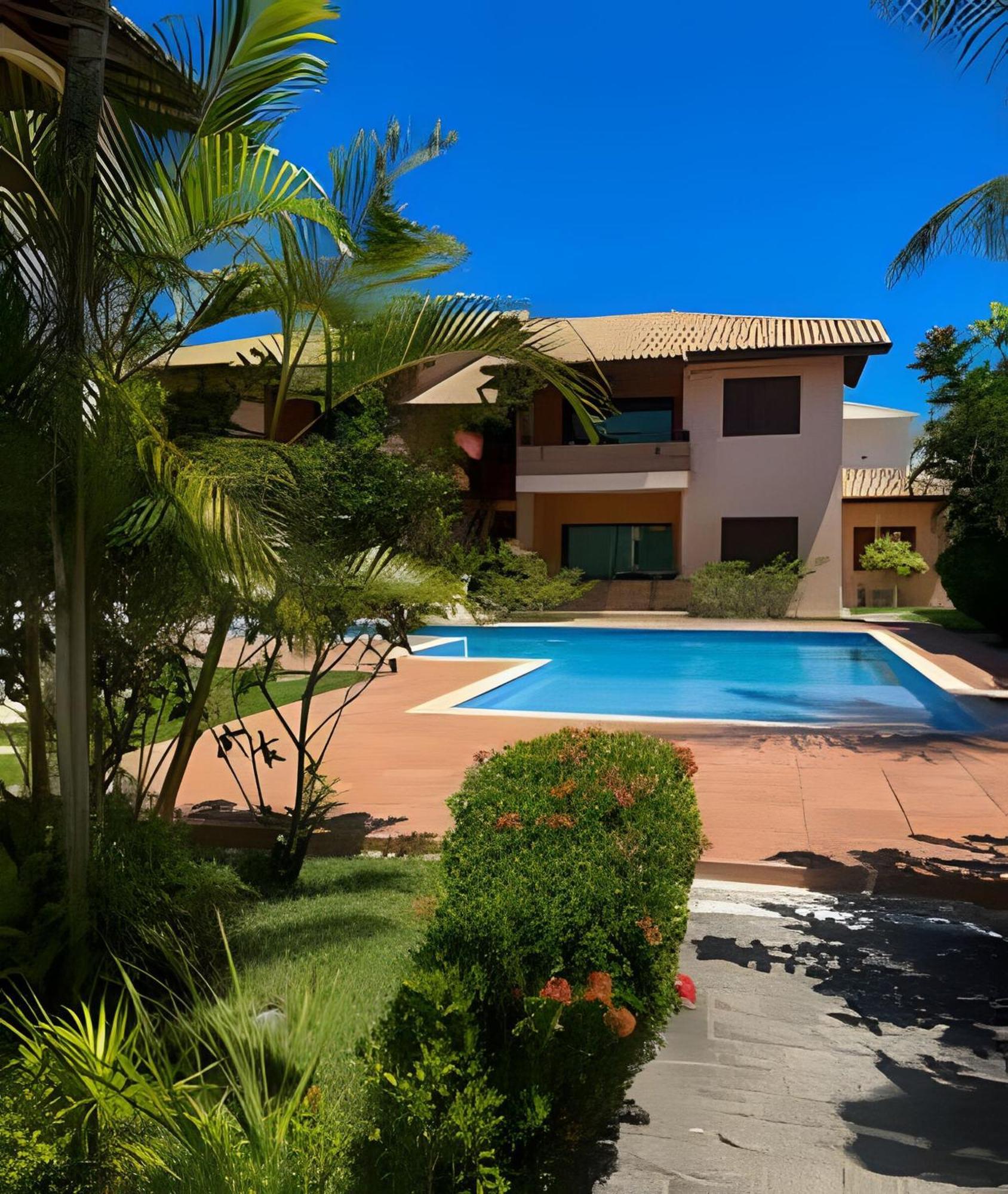 450m Da Taperapuan; 2 Suites; Piscina; Wifi 300 Mbs; 2 Pavimento; Churrasqueira; Estacionamento Gratuito 1 Carro.