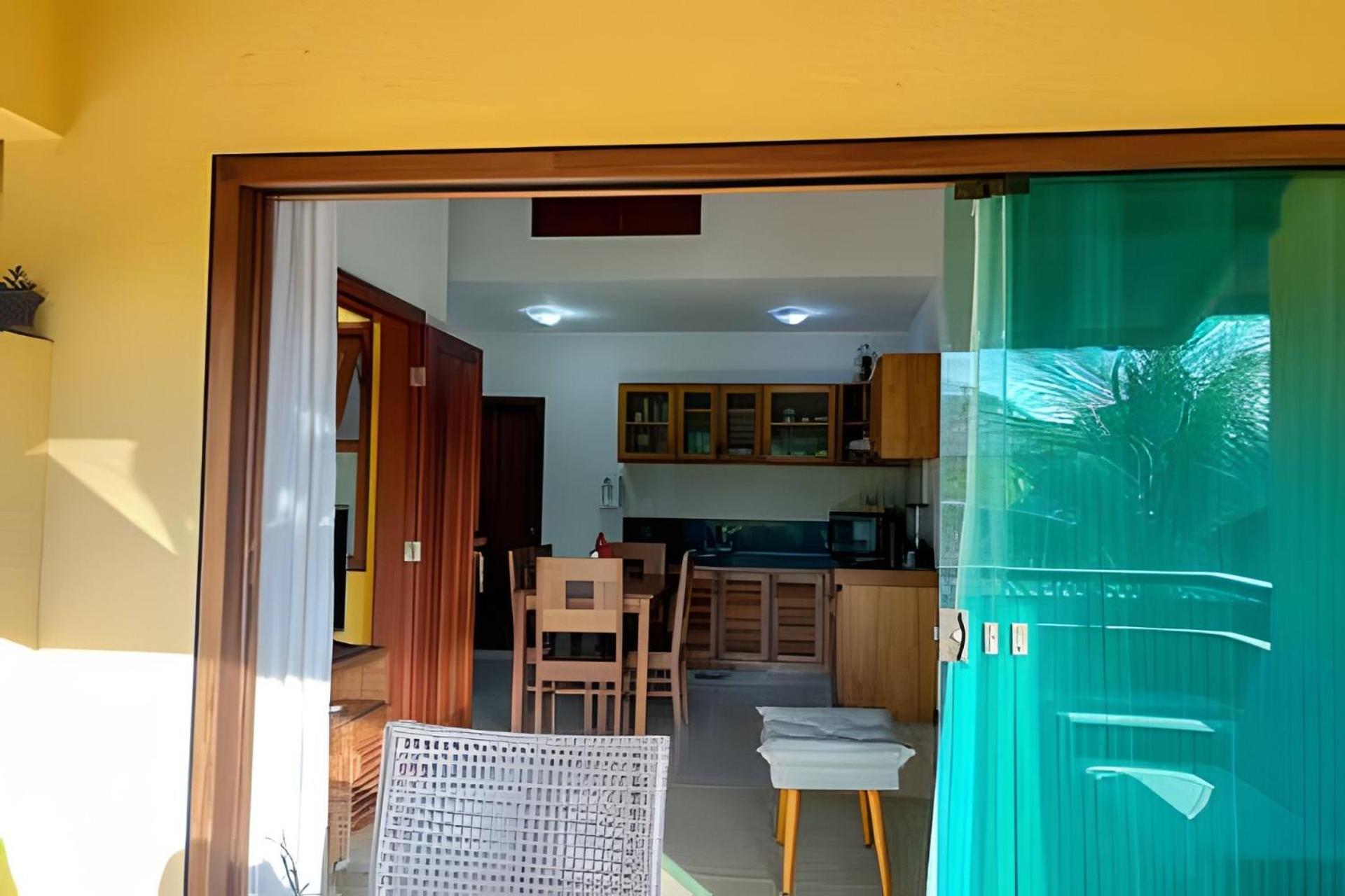 Holiday home 450m Da Taperapuan; 2 Suites; Piscina; Wifi 300 Mbs; 2 Pavimento; Churrasqueira; Estacionamento Gratuito 1 Carro.